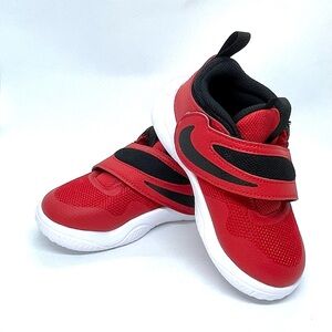 Nike Team Hustle D 11 kids' Basketball Shoes Red & Black Colorway Chidrens 9C
